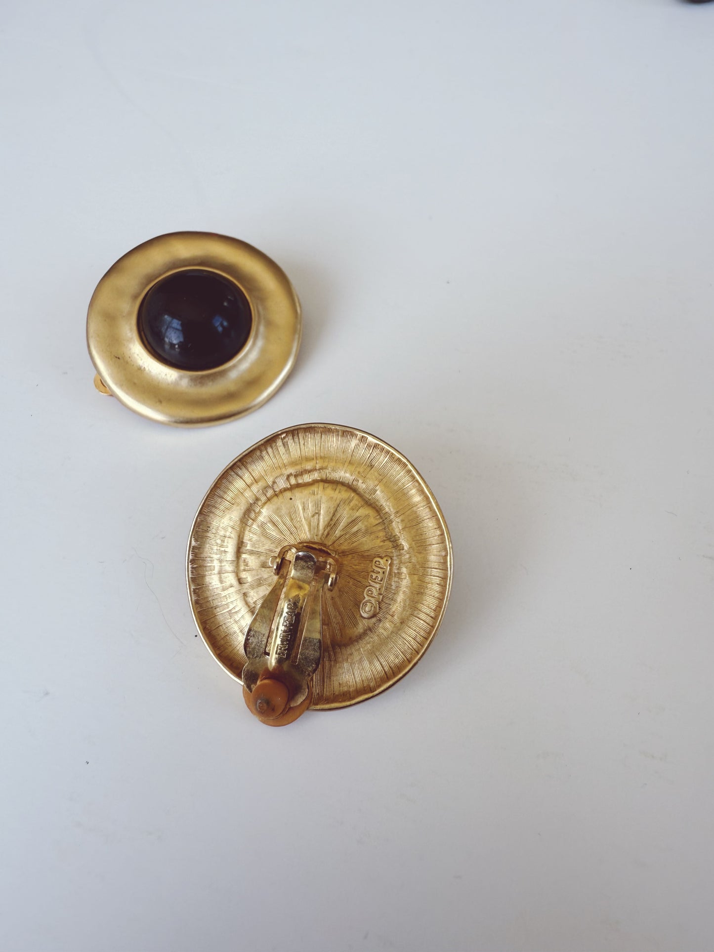 ERWIN PEARL Vintage P.E.P Gold Black Metal Modernist Clip On Earrings