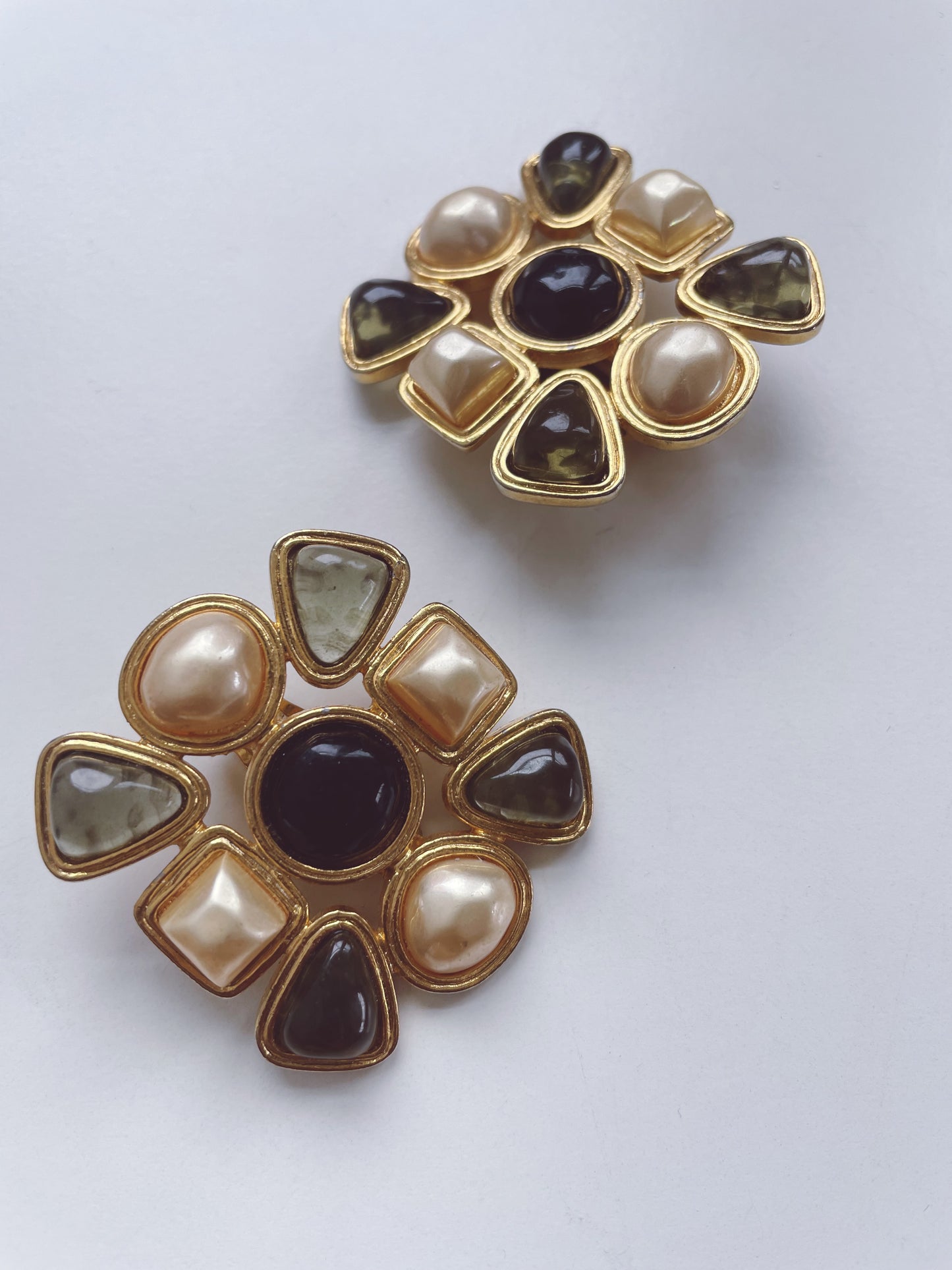 CAROLEE Vintage Gold Metal Mixed Stone Baroque Clip On Earrings