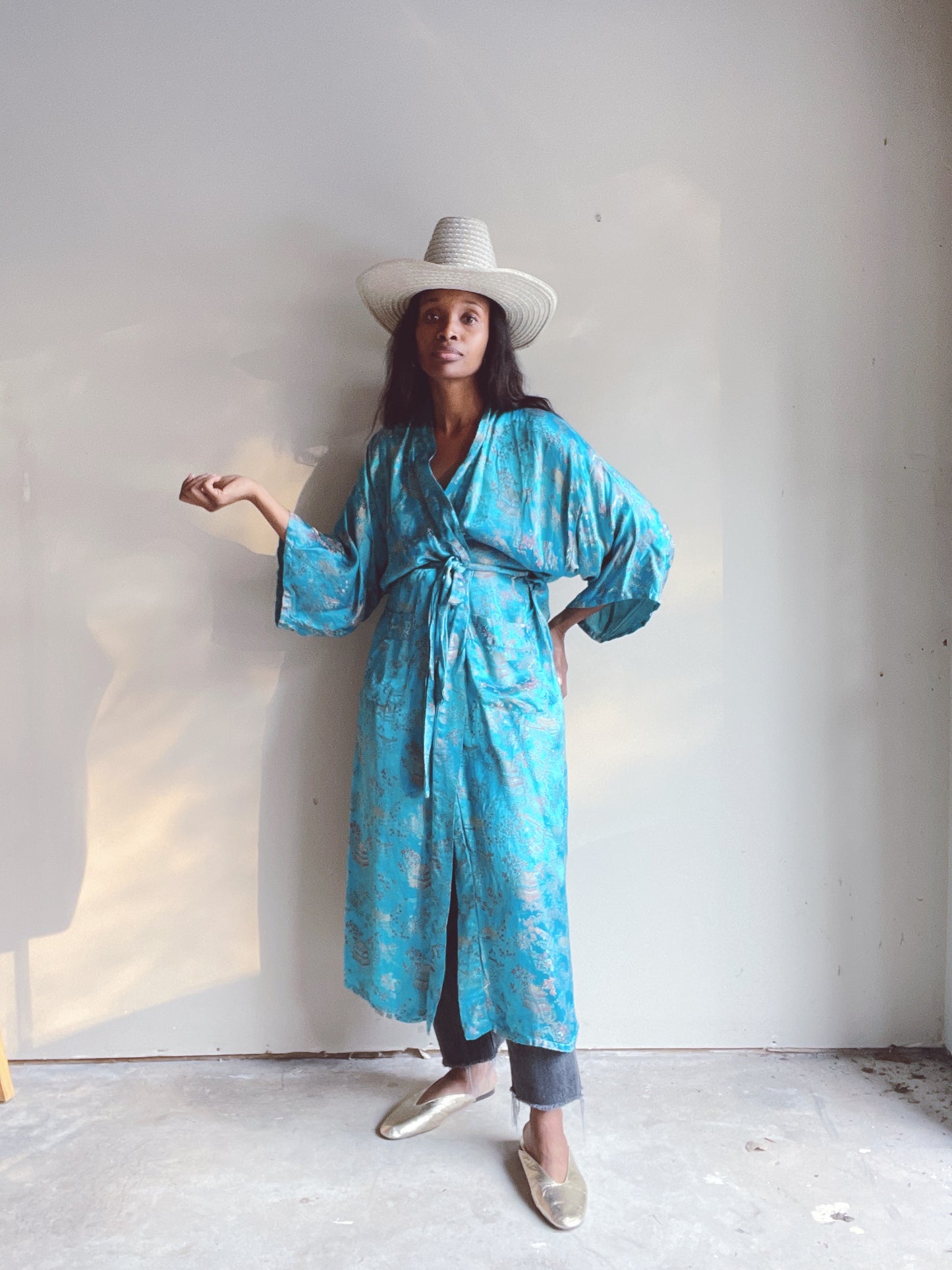 Vintage Embroidered Kimono Robe