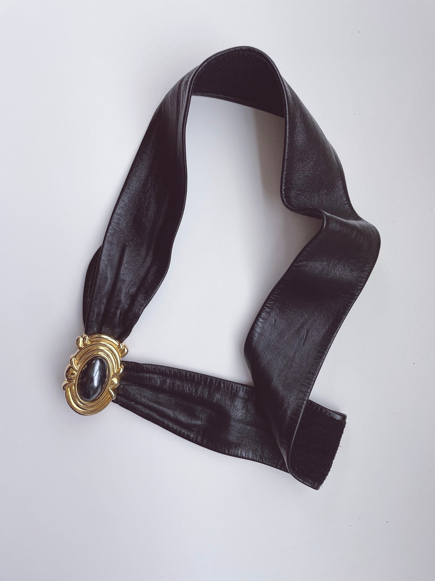 Liz Claiborne Leather Hook Belt