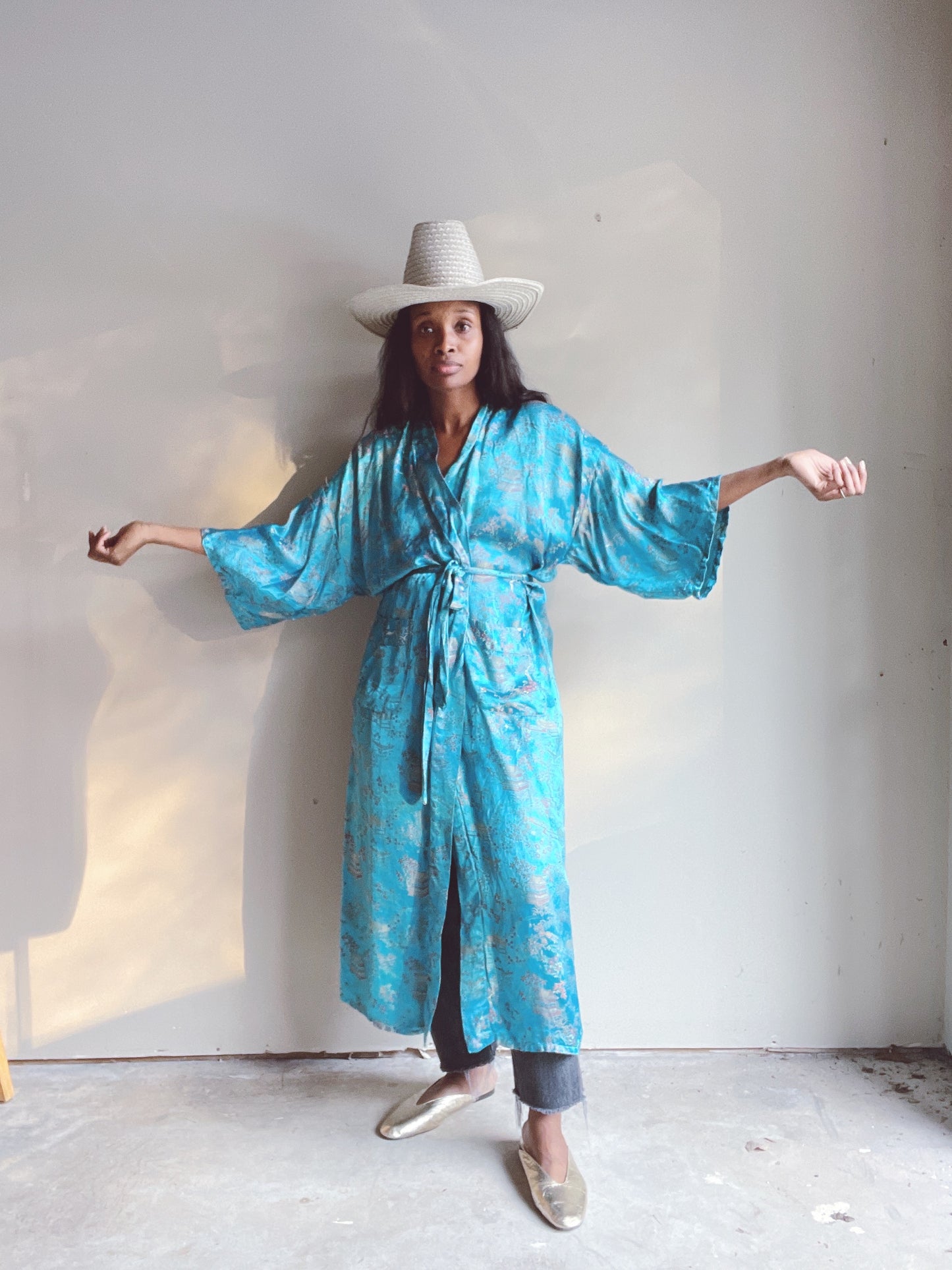 Vintage Embroidered Kimono Robe