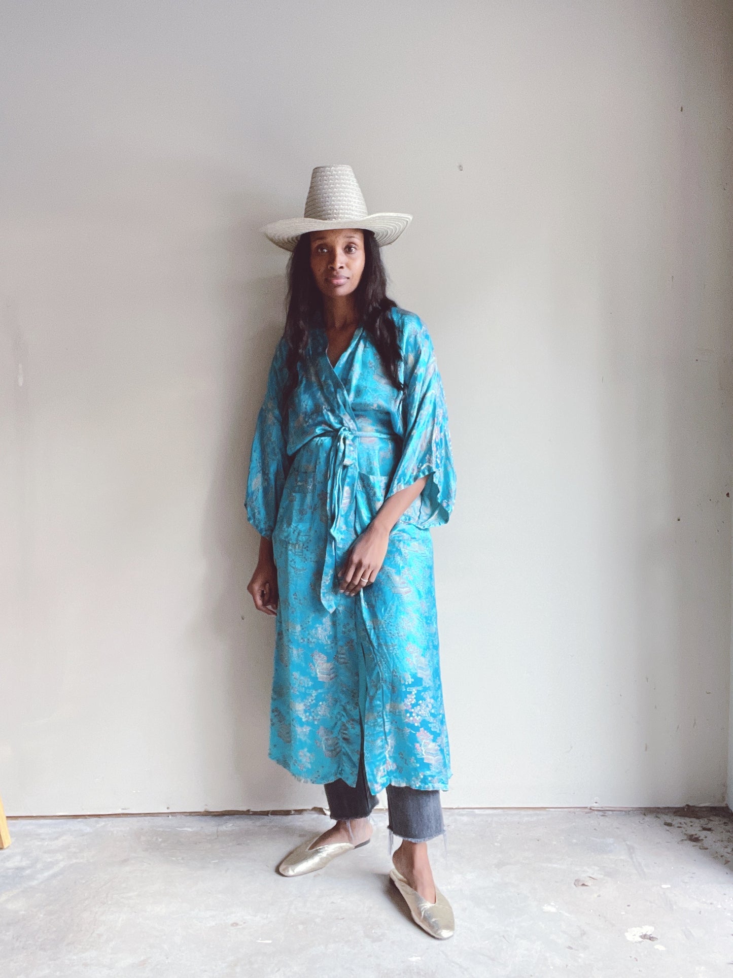 Vintage Embroidered Kimono Robe