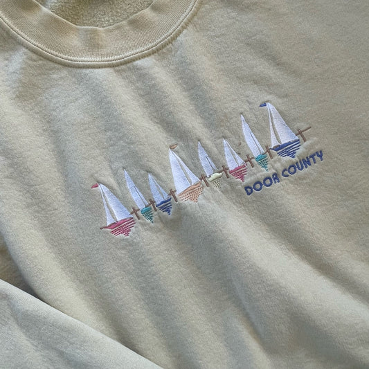 Butter Yellow Heavy Blend Sweatshirt L