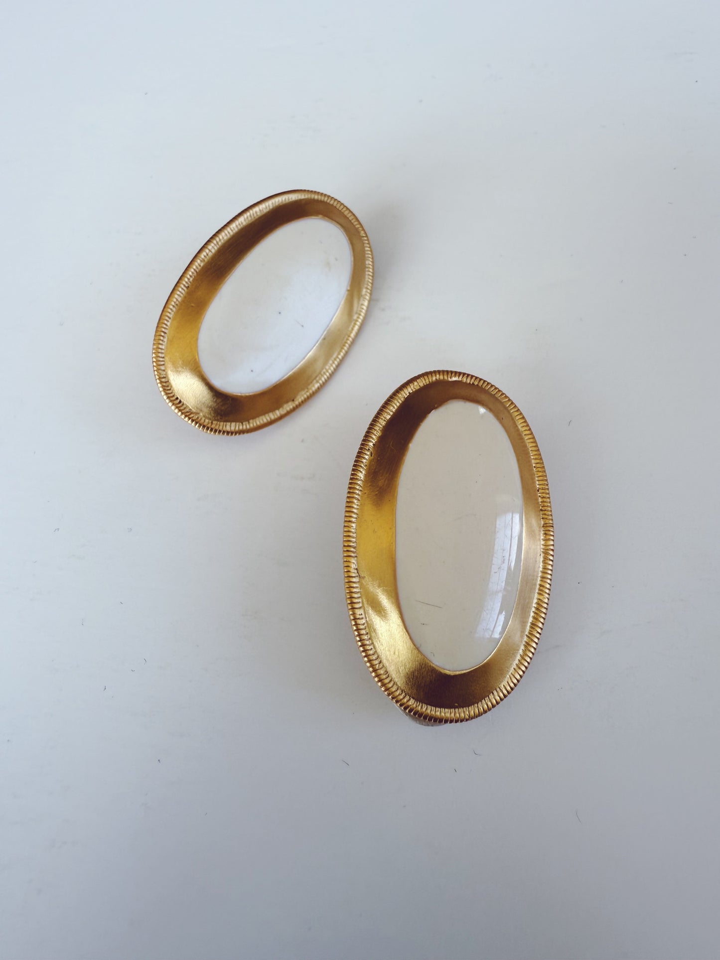 Vintage Oval Gold Metal Ivory Clip On Earrings