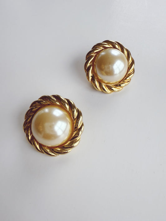 Vintage Pearl Gold Woven Clip On Earrings