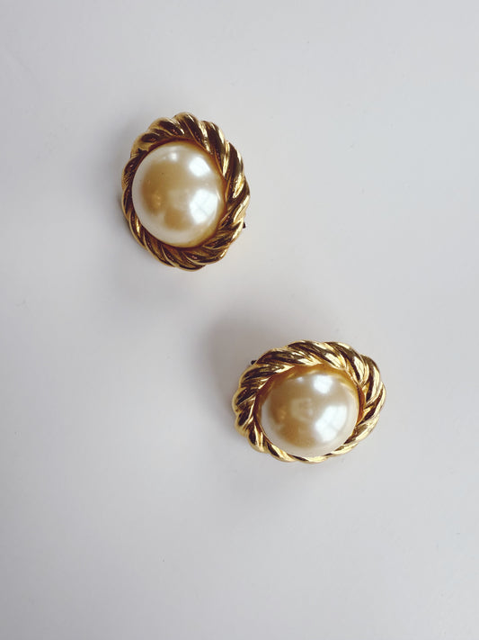 Vintage Pearl Gold Woven Clip On Earrings