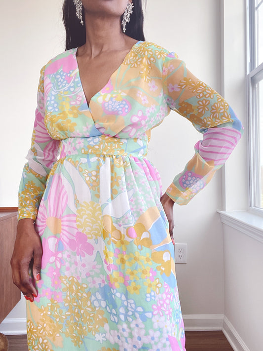Whimsical Pastel 60s / 70s Maxi Dress