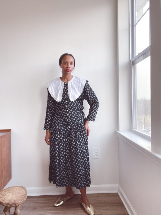 Drop Waist Lace Collar Vintage Dress