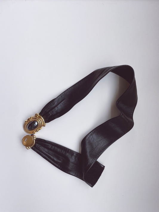 Liz Claiborne Leather Hook Belt